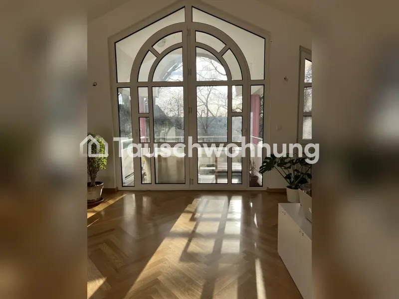 Tauschwohnung: Wannsee 5,5 Zimmer DG  / 3 Balkone + 2 Keller,gg. 3-4 Zimmer — photo 1